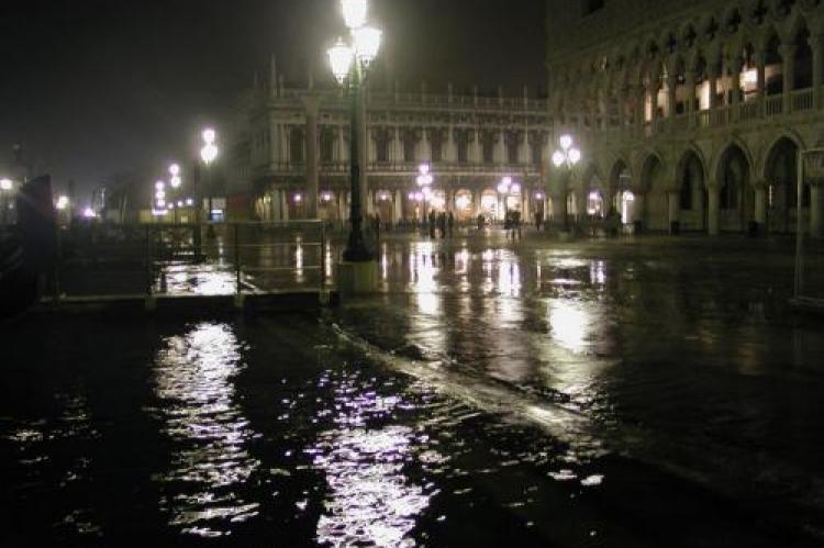 Venice is getting a preview of rising sea levels by its annual flodings.